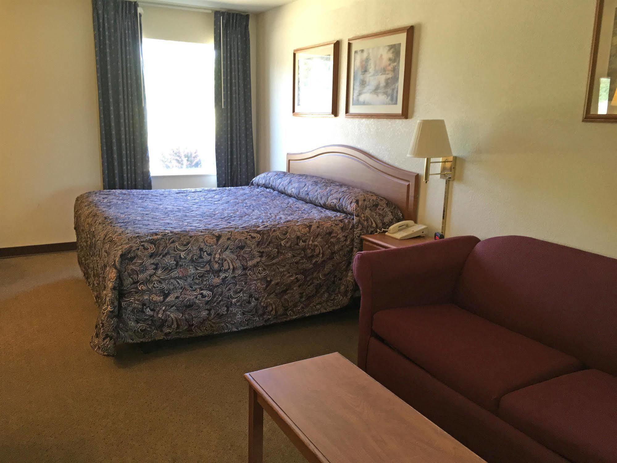Americas Best Value Inn Smackover Exterior photo