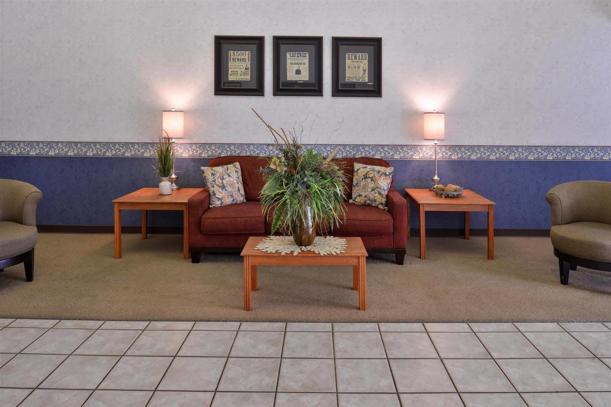 Americas Best Value Inn Smackover Exterior photo